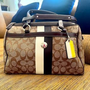 🖤 SOLD 🖤 Coach Satchel